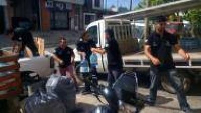 La Plata: Montan operativo especial para asistir con agua potable a los vecinos que se encuentran sin servicio
