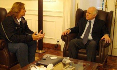Vilma Baragiola se reuni� con el intendente de Rosario