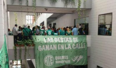 Estatales ocuparon la municipalidad de Quilmes: no hay acuerdo salarial