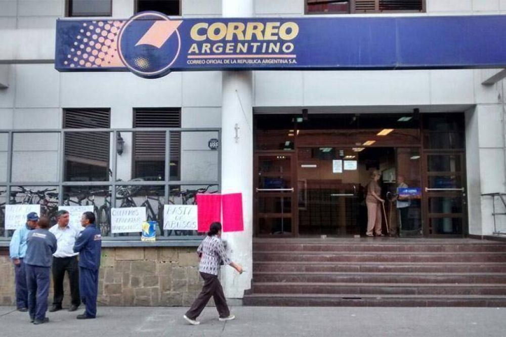 Correo Argentino: denuncian escandaloso acuerdo entre Franco y Mauricio Macri