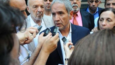 Por una protesta del gremio podr�a haber menos atenci�n en los bancos