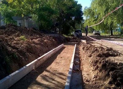 Obras de cord�n cuneta en el Barrio Avellaneda