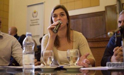 Dura respuesta de consejera escolar a Amalia Rey: 