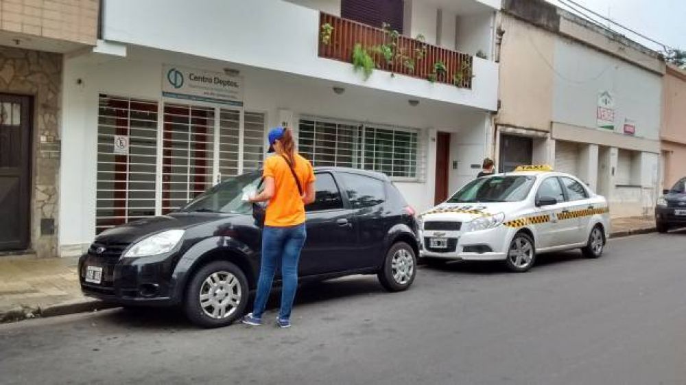 Seg�n expendedores de tarjetas de estacionamiento, �ahora se trabaja mejor �