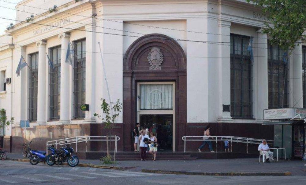 Bancos: este viernes la atenci�n al p�blico tambi�n ser� restringida