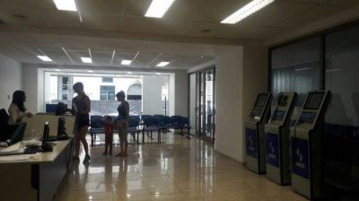 Anses: contin�a la atenci�n reducida por falta de sistema