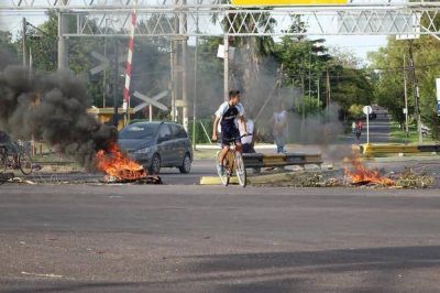Sectores de la Regi�n siguen sin luz y hay piquetes