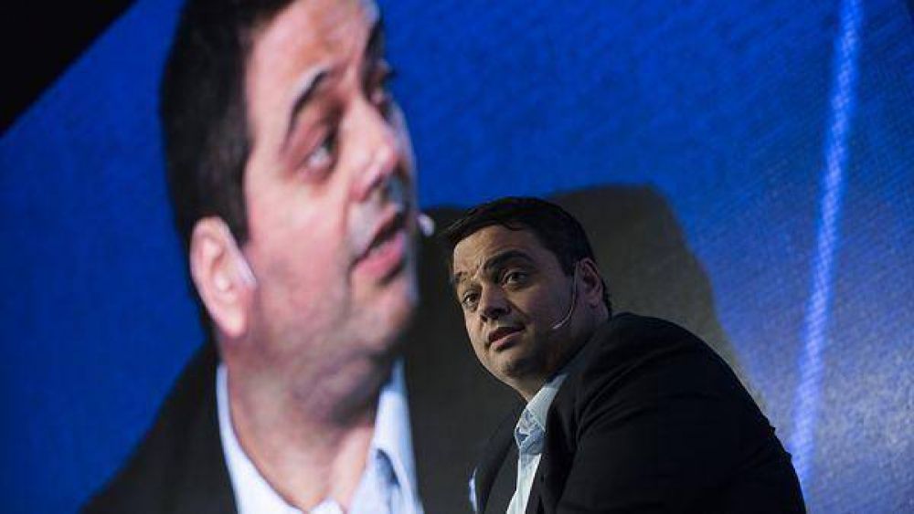 Jorge Triaca pas� un momento inc�modo en su visita a Paran�