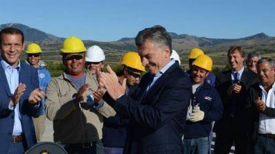 El Gobierno afirma que en el segundo semestre el empleo creci� con fuerza