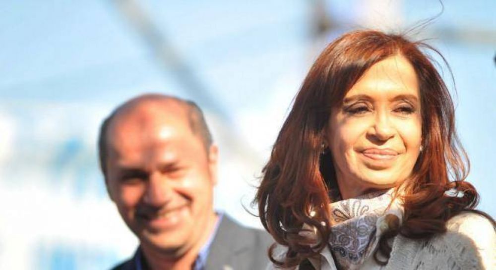 Cristina ya acta como candidato de la provincia, con crticas a Vidal y Garro