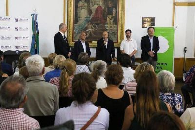 Ducot� recibi� a Salvador