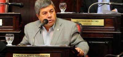 Tildan de �disparate� la invitaci�n para que Alfons�n se sume al FR