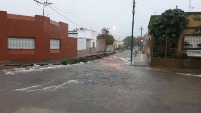 La Provincia asiste a Concepci�n del Uruguay y monitorea el impacto de las fuertes lluvias 