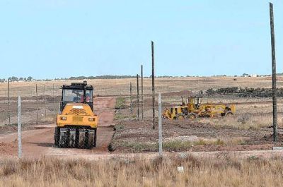 Avanzan las obras en tierras del Ej�rcito para el Pro.Cre.Ar.