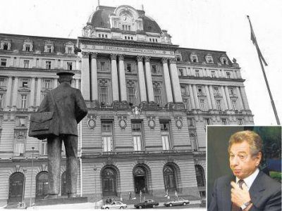 Despidos y mucha deuda, el sello de los Macri