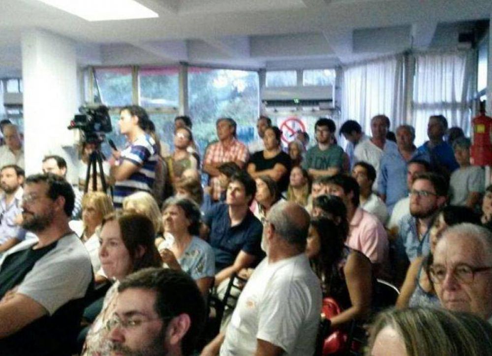 Fuerte presencia popular satur� las audiencias p�blicas