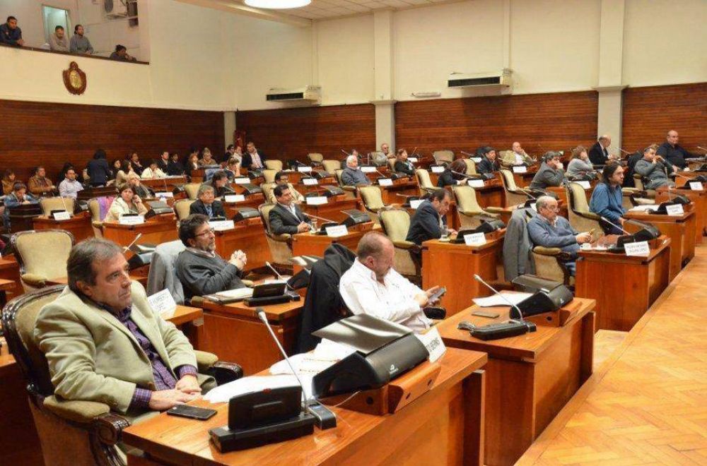 Sesiona la Legislatura de la provincia