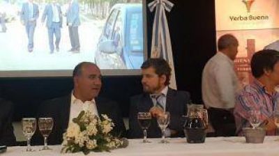 Manzur y Campero, de caminata y cena por Yerba Buena