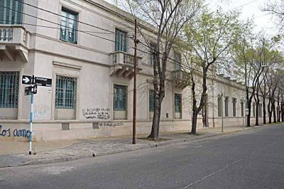 Con 2200 alumnos, se inicia este mi�rcoles la carrera de medicina