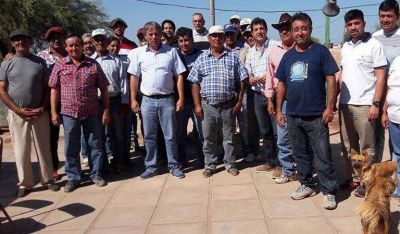 Asistencia a productores de ruta 6 con forrajes y fardos de pasto por sequ�a