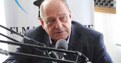 �Hay calles y asfaltos que son intransitables, tienen 40 a�os de atraso�