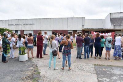 CARRERA PROFESIONAL HOSPITALARIA: P�rez del Cerro dice que no es cierto que quieran derogar la ordenanza, pero Arias que reconoce la diferencia con la CICOP, considera que debe ser modificada