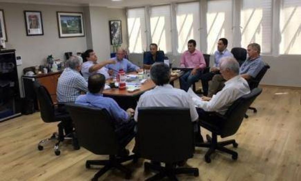 En reuni�n con intendentes del norte, Ferreyra prometi� mejoras en el sistema el�ctrico