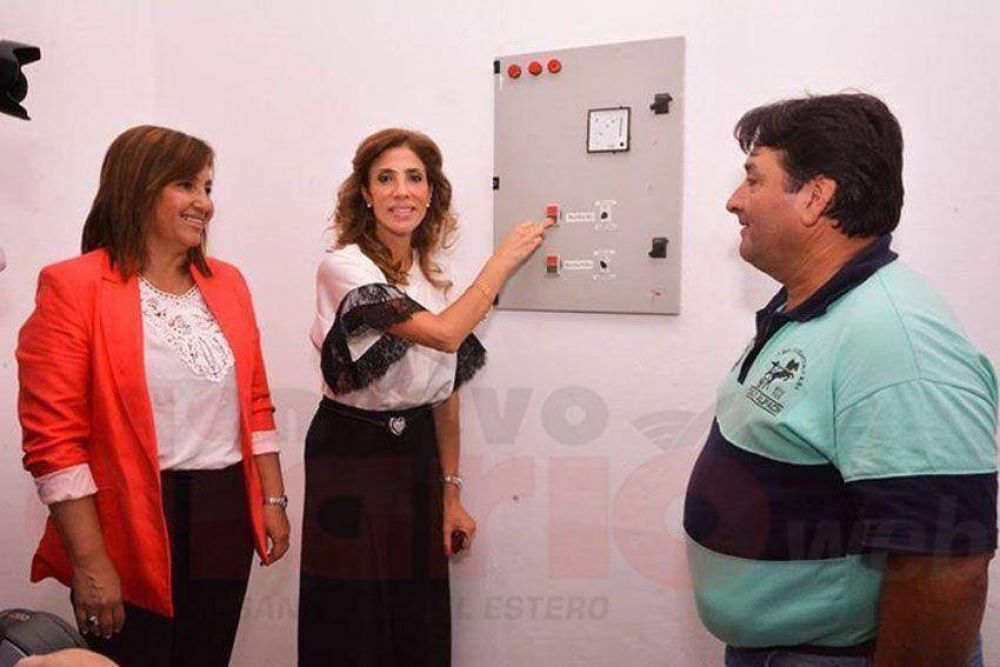 La Gobernadora entreg viviendas sociales e inaugur una planta potabilizadora de agua