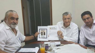 Gioja recibi� a peronistas marplatenses
