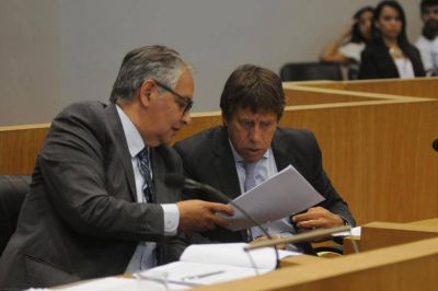 Los concejales opositores amenazan con voltear la sesi�n por la casa Sucar