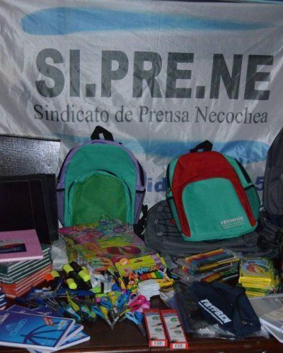 SIPRENE: Entrega de kits Escolares
