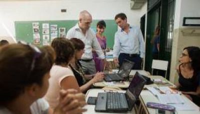Larreta visit� la primera capacitaci�n masiva para docentes