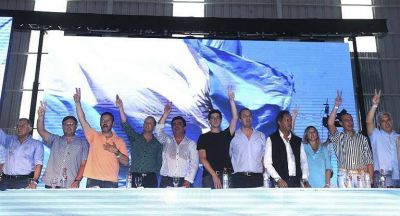 Se cay� la cumbre de Santa Teresita y el PJ se qued� sin foto de unidad