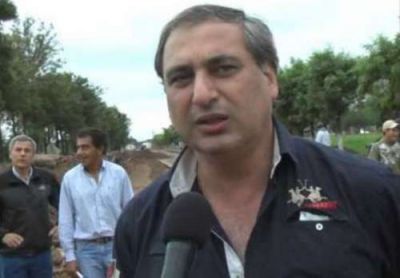 Intendente salte�o figura entre los grandes productores de soja del pa�s y no declar� el origen de la semilla