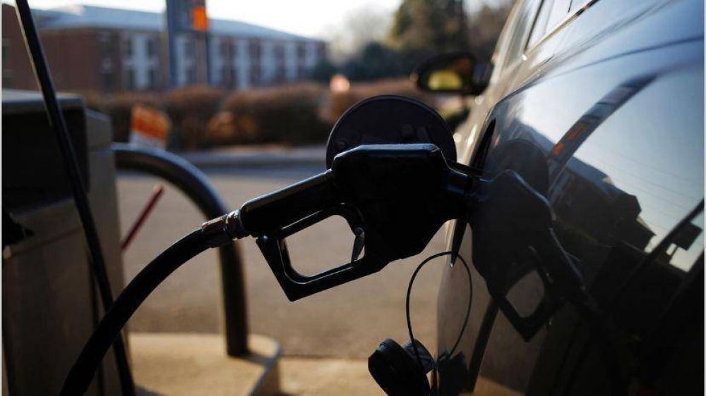 Estacioneros, en alerta por la mayor cada del consumo de combustible desde 2012