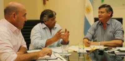 Peppo y el intendente de Ciervo Petizo hablaron sobre obras p�blicas en la localidad