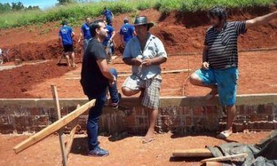 Agrupaci�n �La Corriente� construye un aula sat�lite en San Vicente
