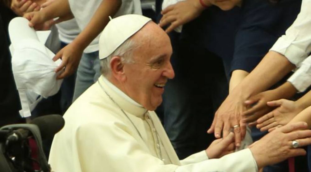 Papa Francisco: Urge testimoniar el Evangelio porque muchos a�n esperan conocer a Jes�s