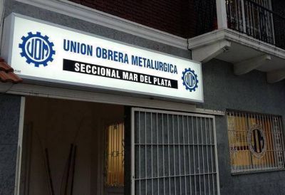 Metal�rgicos entregaran mochilas y �tiles escolares a hijos de afiliados