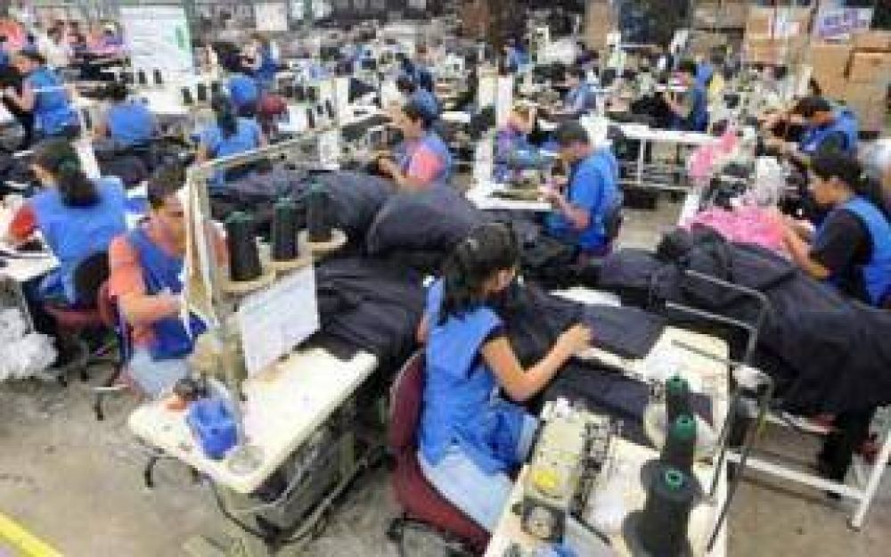 Declaran la emergencia textil en Lujn por la crisis industrial