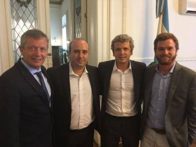 Vidal y despu�s: Monz� se mueve por el GBA con la mira en las legislativas