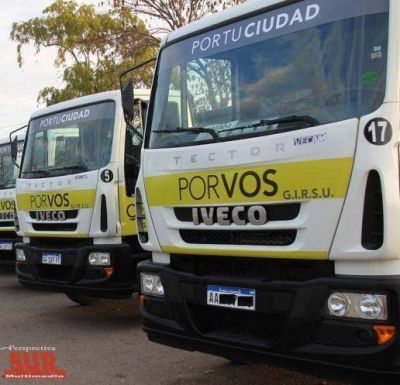 Acusan a un cami�n recolector de extorsionar a vecinos para levantar la basura