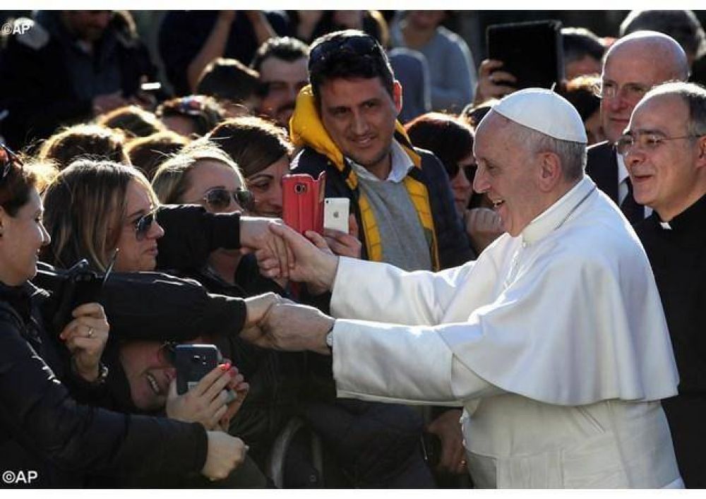 El Papa a los parroquianos: oracin, antdoto contra el odio