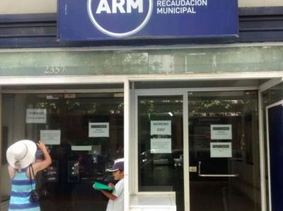 Empleados de ARM vuelven a suspender la atenci�n al p�blico por el calor sofocante