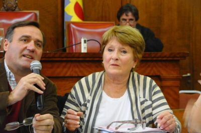 Crovetto: �No hay motivos para que presente mi renuncia�