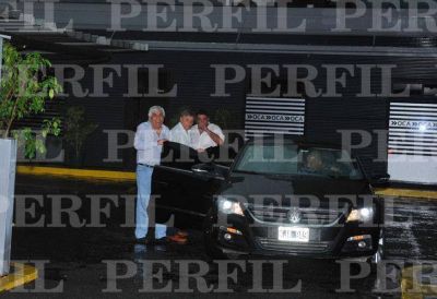 Moyano fue a OCA y ech� por la fuerza al due�o de la empresa