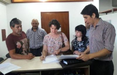  La UCR denunci� irregularidades en el municipio de Makall�