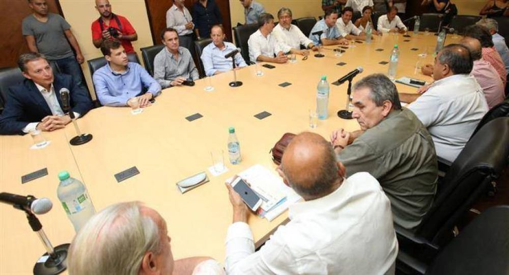 La CGT sum� el apoyo del Grupo Esmeralda y del socialismo para la marcha