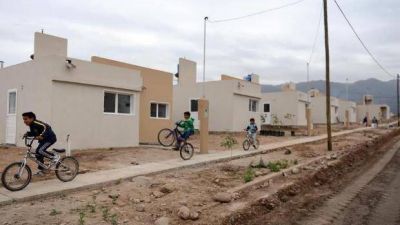 �Estar�an en condiciones de entregar 400 viviendas�