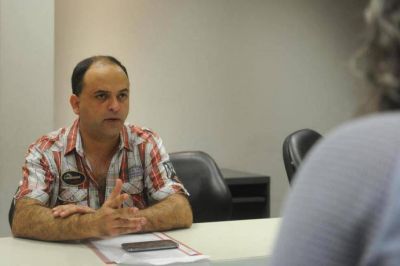 Gandur da marcha atr�s con un sumario